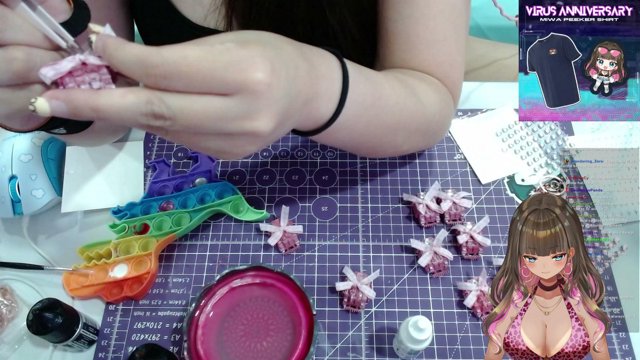 ✿ Painting and decorating some really special tanks! ✿ !merch