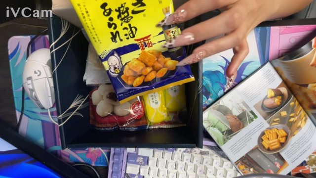 HANDCAM STREAM! OPENING SAKURACO BOX! More snacks to go through! | Join my !patreon ! | !discord !merch #ad